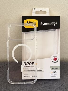 OtterBox Symmetry+ Clear Case for iPhone 17 Pro Max